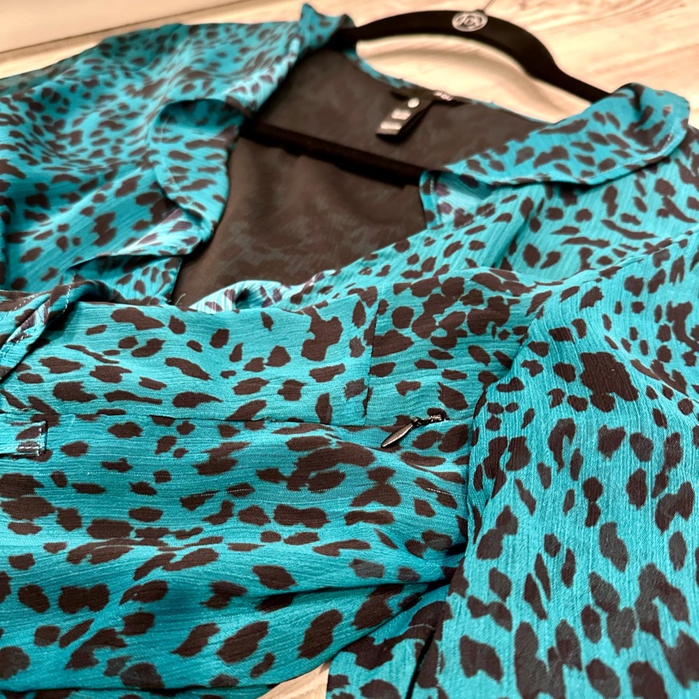 Aqua Teal Leopard Print Ruffle Wrap Long Sleeve Blouse - SMALL - Picture 6 of 9